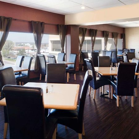 Ramada By Wyndham Downtown Spokane Dış mekan fotoğraf