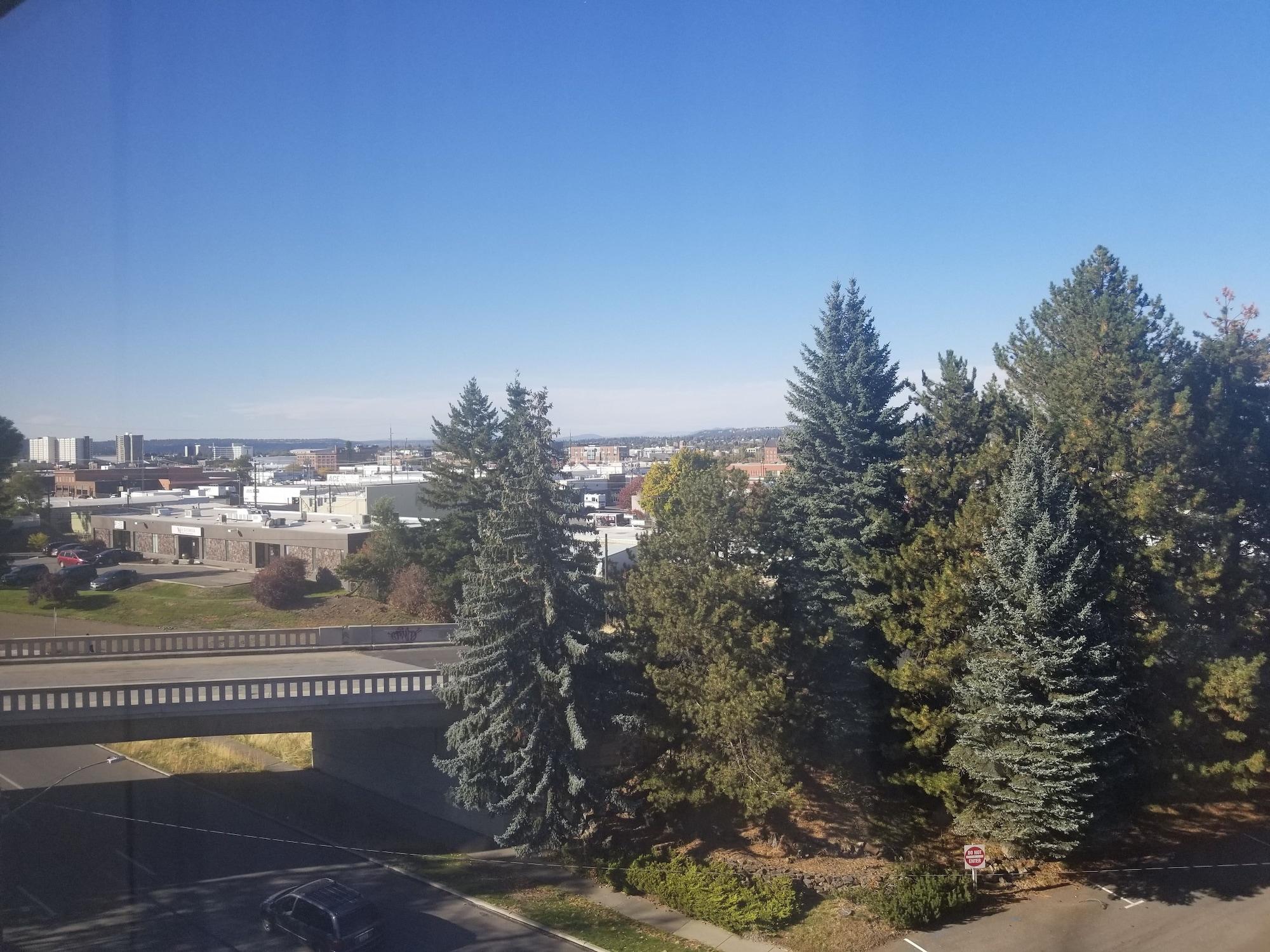 Ramada By Wyndham Downtown Spokane Dış mekan fotoğraf