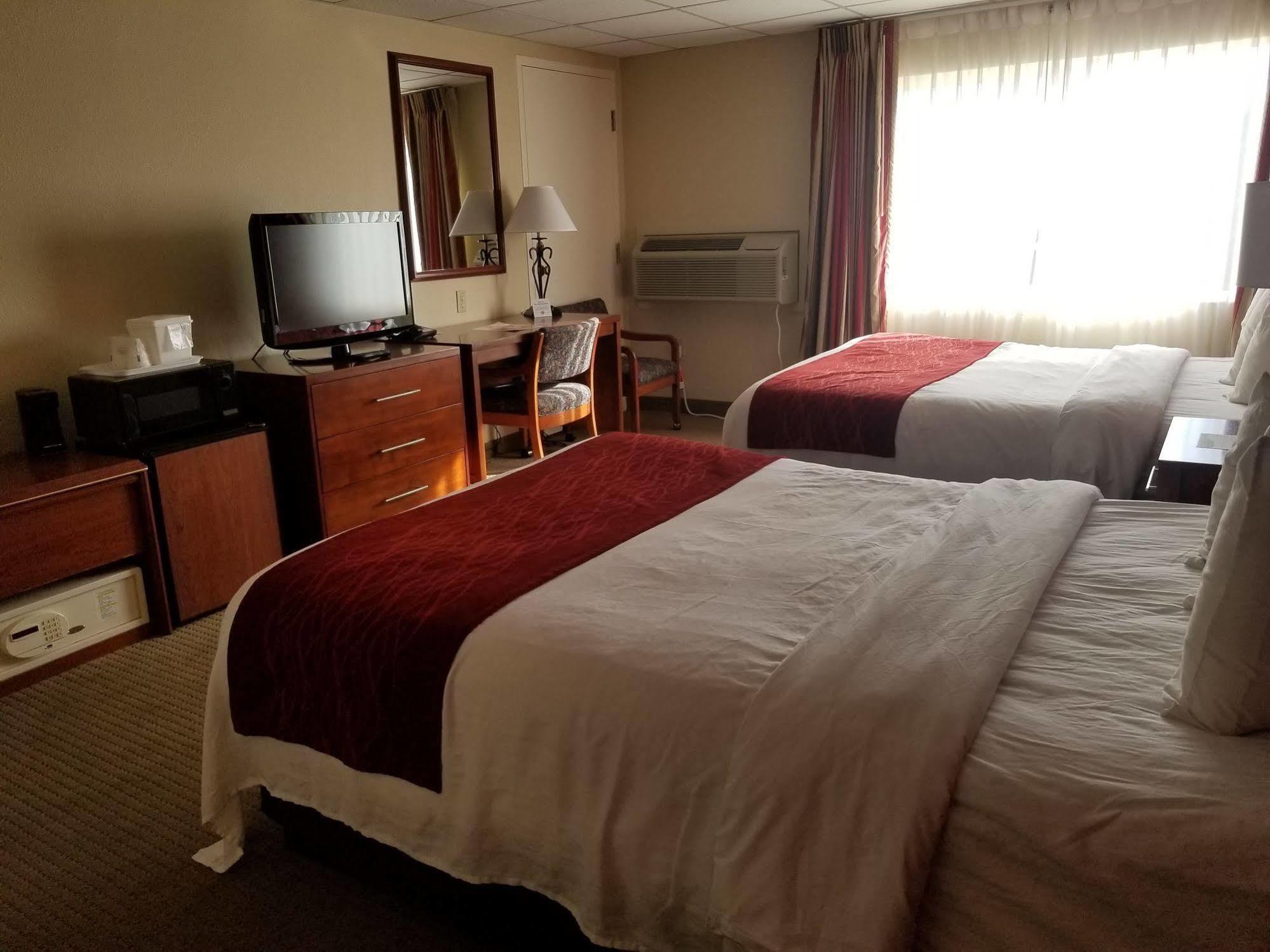 Ramada By Wyndham Downtown Spokane Dış mekan fotoğraf